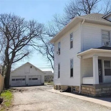 Buy this studio house on 565 West 8th Street in Junction City, KS 66441