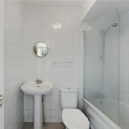 Image 7 - Currys, Grafton Way, London, WC1E 6DX, United Kingdom - Apartment for rent