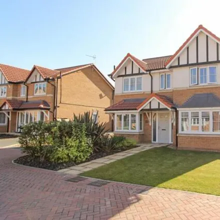 Buy this 4 bed house on Moorgreen Way in Bircotes, DN11 8FY