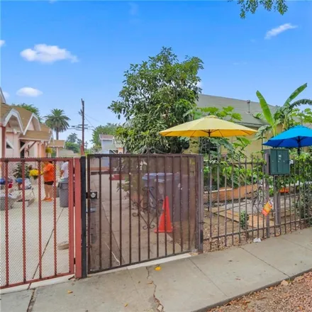 Image 4 - 731 East 84th Street, Los Angeles, CA 90001, USA - Duplex for sale