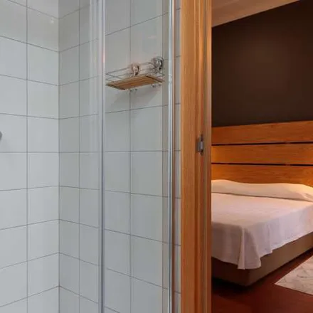 Rent this 7 bed apartment on Rua Particular João Félix in 4430-198 Vila Nova de Gaia, Portugal