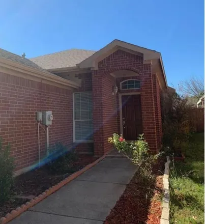Rent this 4 bed house on 1107 Maria Drive in Lakeview, Grand Prairie