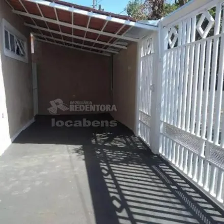 Rent this 3 bed house on Rua Azem Azem in Loteamento Coplan, São José do Rio Preto - SP