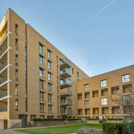 Image 1 - Lakeview, Moorhen Drive, The Hyde, London, NW9 7FF, United Kingdom - Apartment for rent
