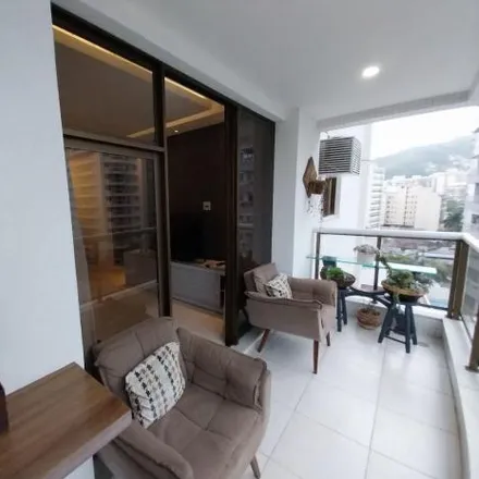 Buy this 3 bed apartment on Caminho do Canto do Rio in São Francisco, Niterói - RJ