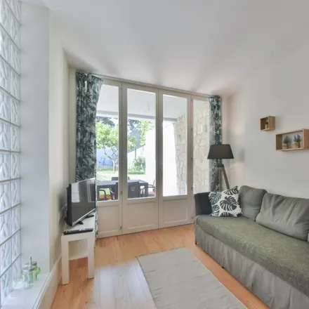 Rent this 1 bed apartment on Associação Inquilinos Norte Portugal in Rua da Firmeza 115, 119