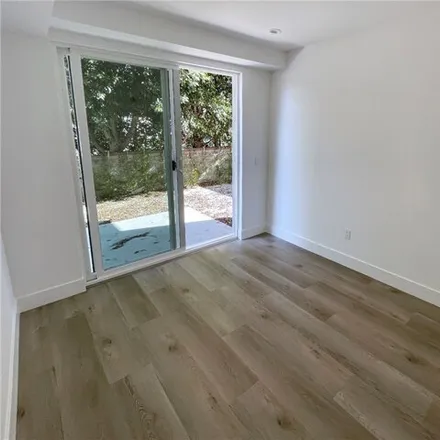 Image 6 - 5240 Tilden Avenue, Los Angeles, CA 91401, USA - House for rent