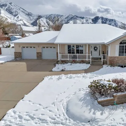 Buy this 5 bed house on 149 West Oak Ridge Drive in Elk Ridge, Utah County