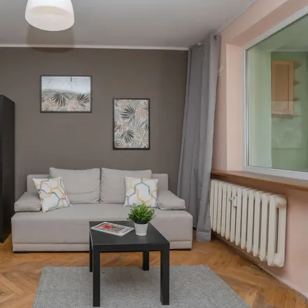 Rent this 3 bed room on Pomorska 14G in 80-333 Gdańsk, Poland