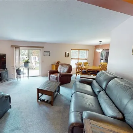 Image 3 - 40 Doan Avenue South, Lake County, OH 44077, USA - House for sale