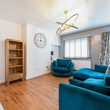 Rent this 2 bed apartment on Lee House in South Courtyard, London