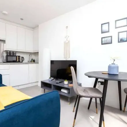 Rent this 1 bed apartment on Wolfsmouth in 46 Windsor Street, Brighton