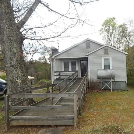Buy this 2 bed house on 3250 NC 181 in Gold, Burke County