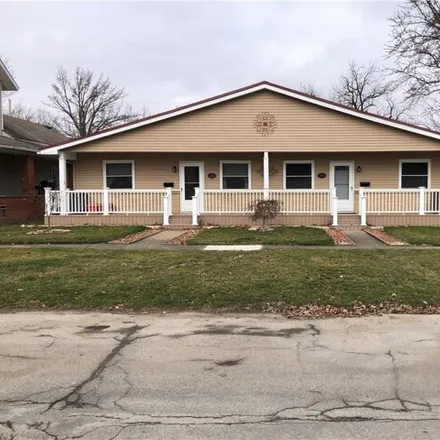Buy this 4 bed house on 684 Welsted Street in Napoleon, OH 43545