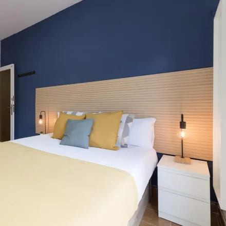 Rent this 5 bed room on Carrer de Tossa in 08001 Barcelona, Spain