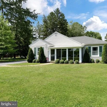 Image 1 - 19 East Roseville Road, Bloomingdale, Manheim Township, PA 17601, USA - House for rent