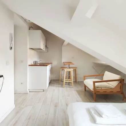 Rent this 1 bed apartment on Via Giovanni Battista Sammartini in 20124 Milan MI, Italy