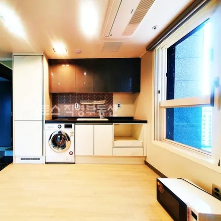 Rent this 1 bed apartment on 서울특별시 관악구 봉천동 30-2