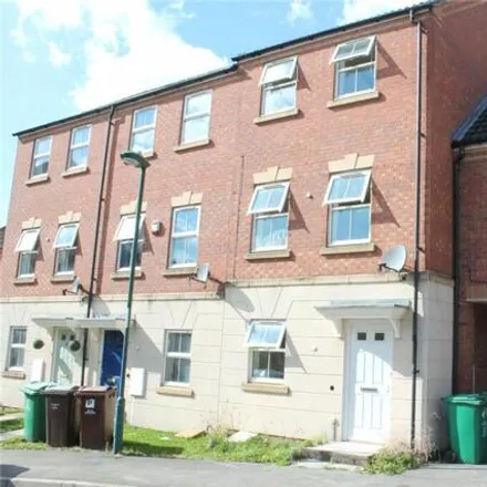Buy this 4 bed townhouse on 91 Edmonstone Crescent in Bulwell, NG5 5UE