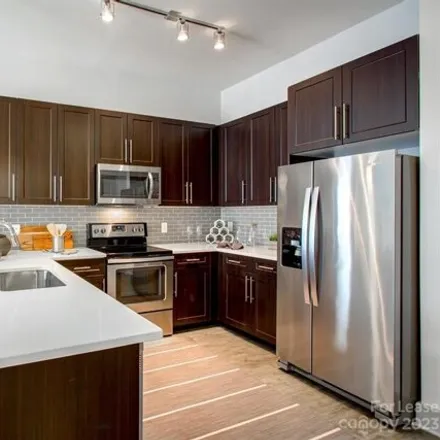 Rent this 2 bed apartment on Lincoln at Dilworth in 905 Kenilworth Avenue, Charlotte