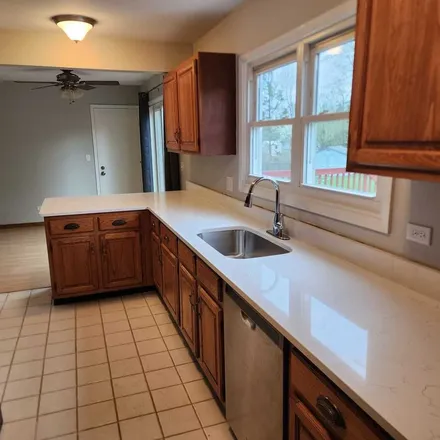 Rent this 3 bed apartment on 1799 Butler Court in Naperville, IL 60565