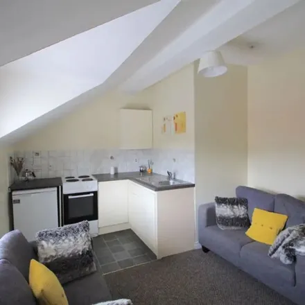 Image 6 - Kenlis Street, Banbridge, BT32 3LW, United Kingdom - Apartment for rent