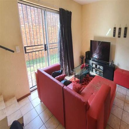 Rent this 2 bed townhouse on Segal Street in Vorna Valley, Midrand
