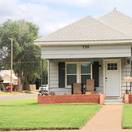 Buy this 2 bed townhouse on 730 Maple Street in Alva, OK 73717