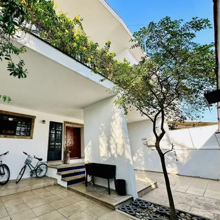 Buy this 4 bed house on Calle Chimalpopóca 4676 in Ciudad del Sol, 45050 Zapopan