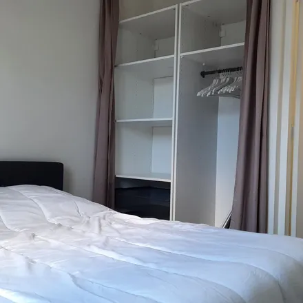 Rent this 2 bed apartment on 21 bis Rue de la Croix Bine in 44230 Saint-Sébastien-sur-Loire, France