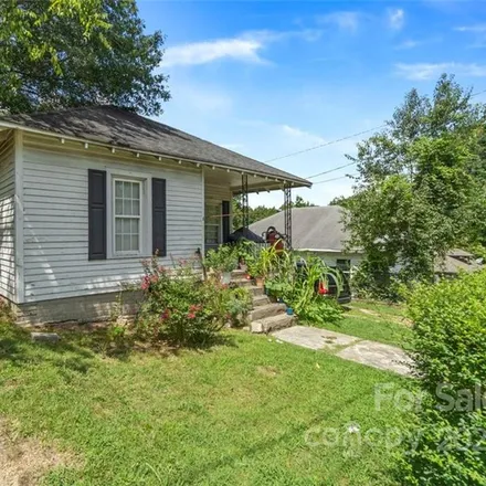 Buy this 3 bed house on 703 North Pear Street in East Gastonia, Gastonia