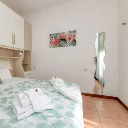 Rent this 1 bed apartment on 37019 Peschiera del Garda VR