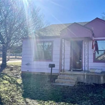 Buy this 3 bed house on 805 Southwest Garfield Avenue in Lawton, OK 73501