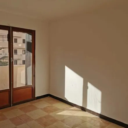 Image 2 - L'Atelier Original, Place d'Armes, 83800 Toulon, France - Apartment for rent