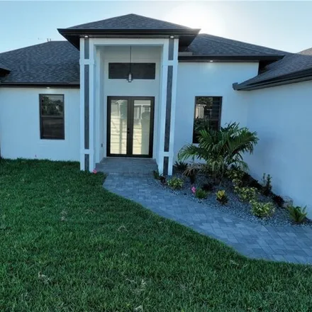 Image 3 - 1801 Northeast 18th Street, Cape Coral, FL 33909, USA - House for sale