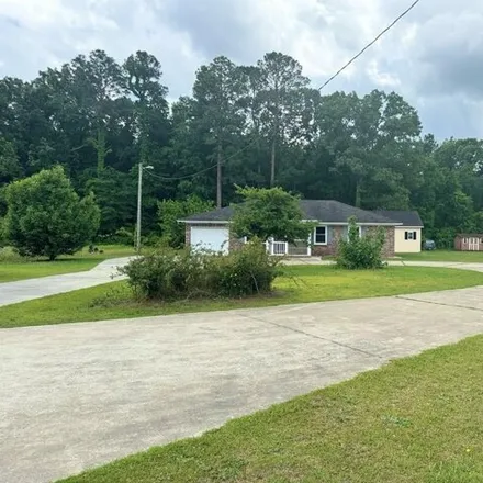 Buy this 3 bed house on 3536 Wedgefield Road in Sumter, SC 29154