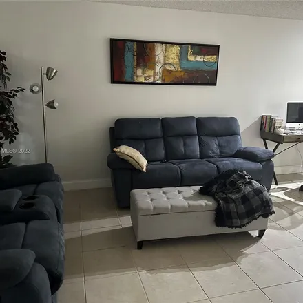 Image 8 - 1010 Coral Club Drive, Coral Springs, FL 33071, USA - Apartment for rent