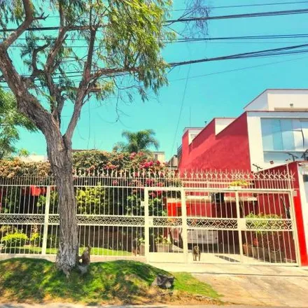 Image 2 - Avenida Manuel Villarán, Miraflores, Lima Metropolitan Area 15048, Peru - House for rent
