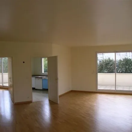 Image 7 - Saint-Maur-des-Fossés, Val-de-Marne, France - Apartment for rent