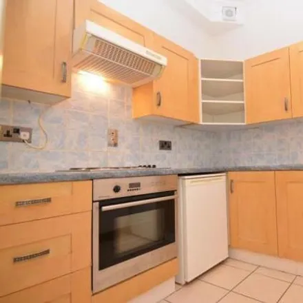 Rent this 1 bed apartment on Chaucer Close in Wokingham, RG40 1YY