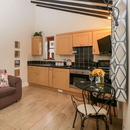 Rent this 1 bed townhouse on Llanfoist Fawr in NP7 7LA, United Kingdom