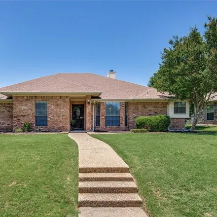 Rent this 3 bed house on 3831 Townbluff Drive in Plano, TX 75023