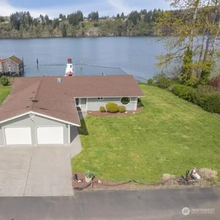 Buy this 3 bed house on 302 State Route 409 in Wahkiakum County, WA 98612