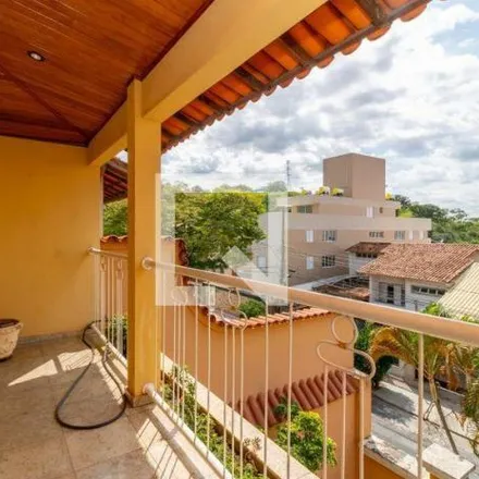 Buy this 7 bed house on Rua Antônio Peregrino Nascimento in Palmares, Belo Horizonte - MG