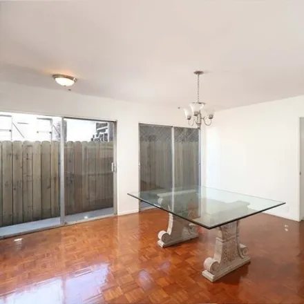 Image 6 - 394 Westbourne Drive, West Hollywood, CA 90048, USA - House for rent