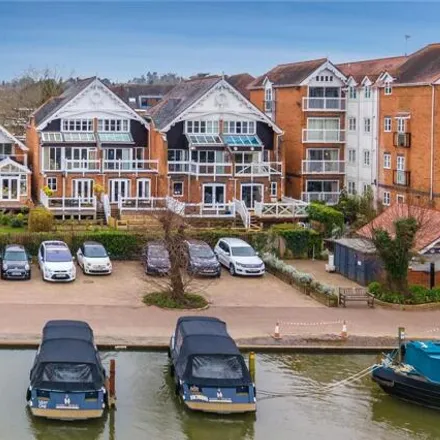 Buy this 3 bed duplex on Boathouse Reach in Henley-on-Thames, RG9 1TJ