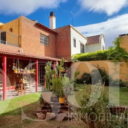 Image 1 - Colegio Almafuerte, Los Aromos, El Manzanar, Cipolletti, Argentina - House for sale