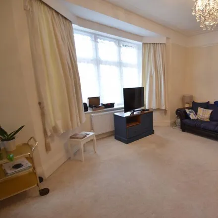 Image 3 - Milton Road, Bournemouth, BH8 8FF, United Kingdom - Apartment for rent