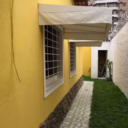 Buy this 5 bed house on Rua Doutor Alberto da Silva Ramos in Jardim Bela Vista, Caraguatatuba - SP