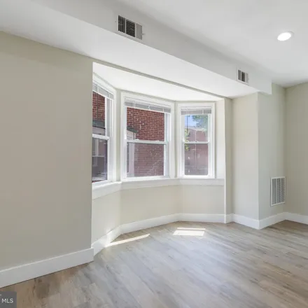 Image 8 - 5017 Frederick Avenue, Baltimore, MD 21229, USA - Townhouse for sale
